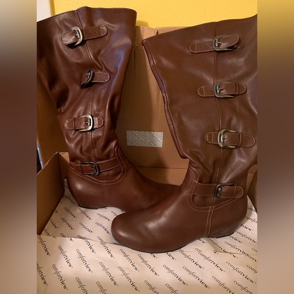 Shoes - Brown Boots